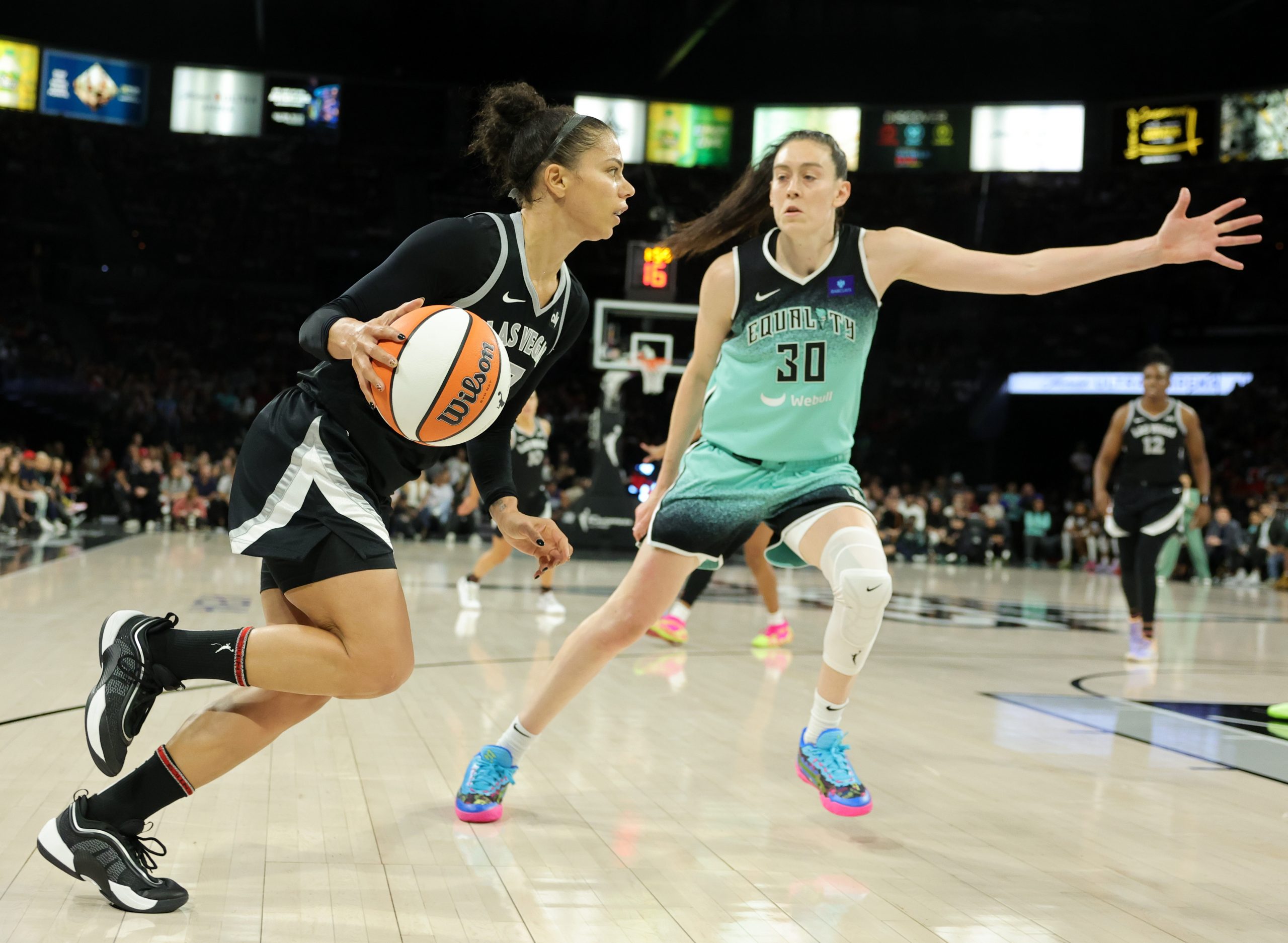 Highlights From Alysha Clark 4-Assist Game